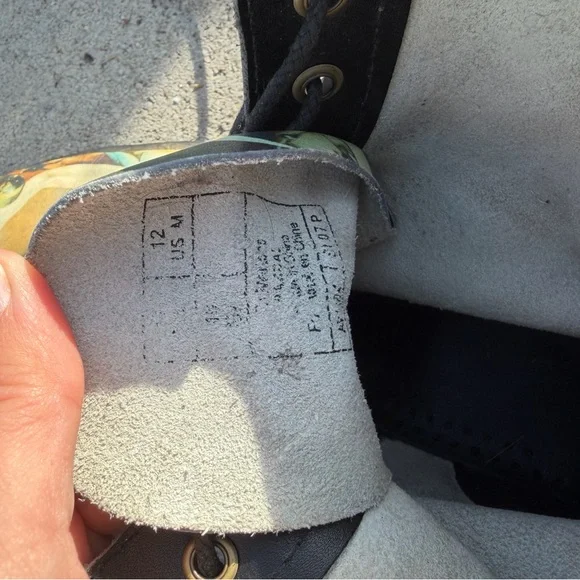 RARE ** Doc Martens Pascal Hell boots from limited Bosch Museum Collection - Picture 11 of 14